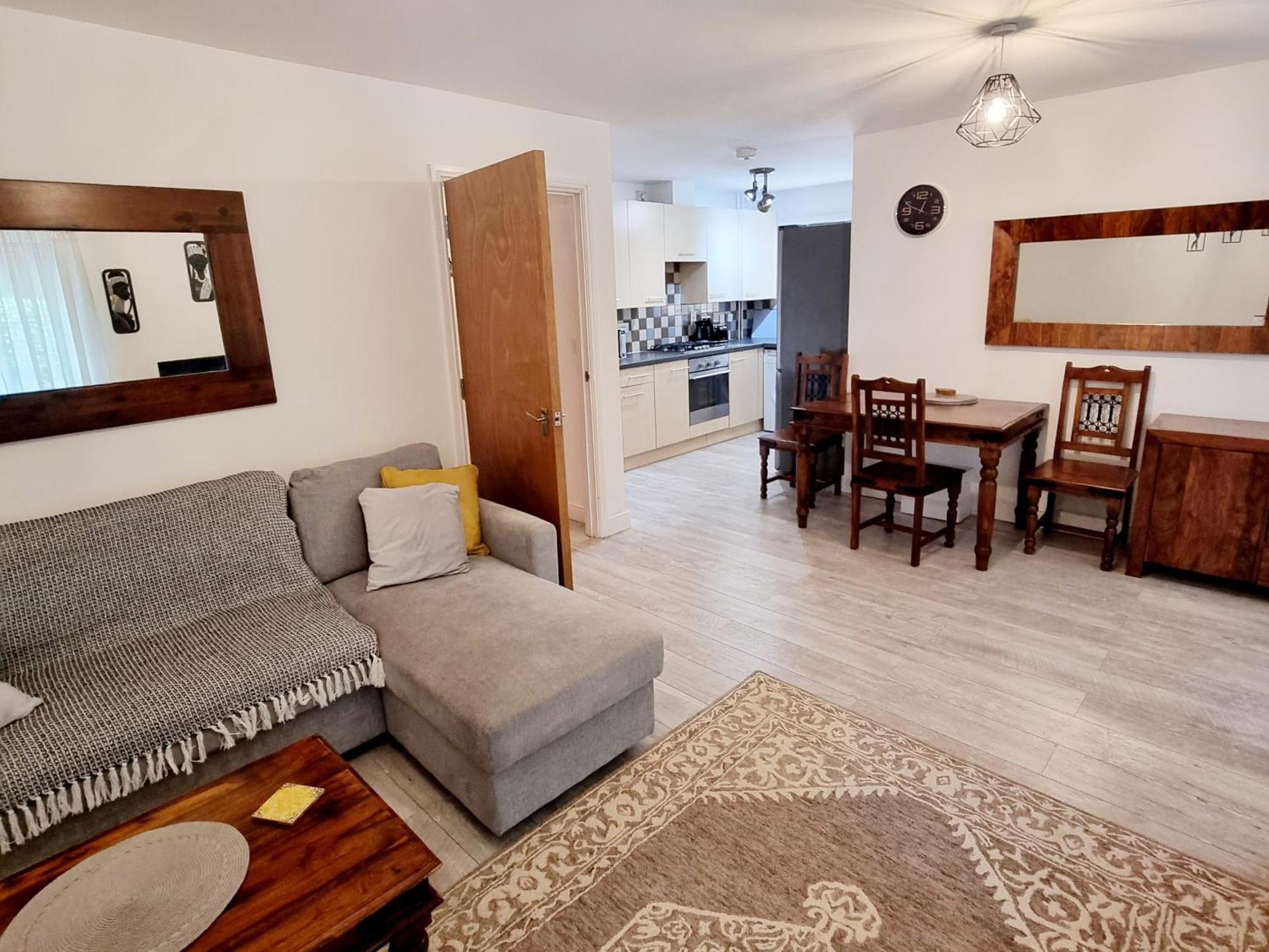 Spacious Two Bedroom Apartment With One Parking Space Тейм Екстер'єр фото